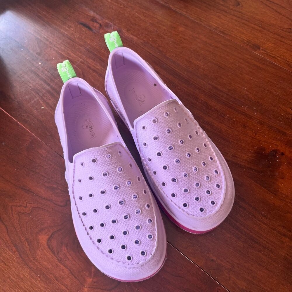 Sanuk Kids Slip-On Water Shoes Size 5 Pink & Lavender‎ Breathable & Quick-Drying